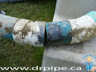 pipe-seperated-from-the-elbow
