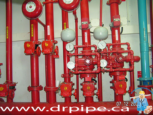 fire-sprinkler-header-with-alarm-valves1