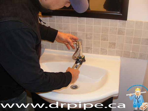 hand-sink-faucets-installation