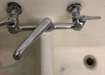 new-laundry-faucet-installation